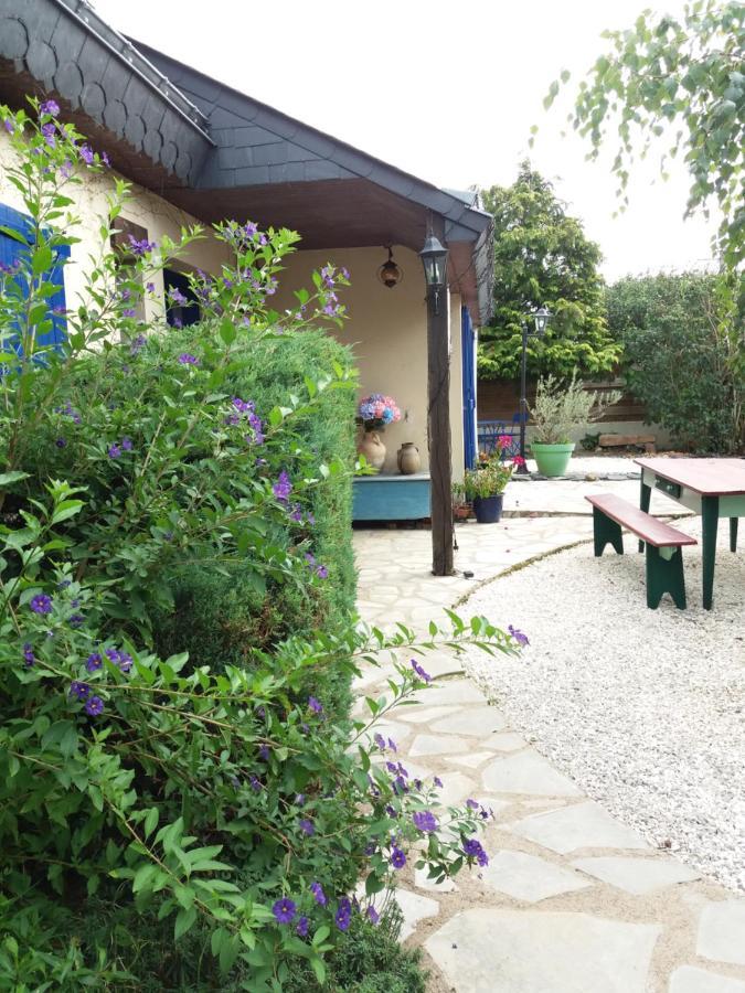 La Bohalle Les Mouettes 1 Gite Ou 4 Chambres D Hote, Jardin ,Bords De Loire מראה חיצוני תמונה
